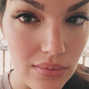 Meet your Posher, Lacy